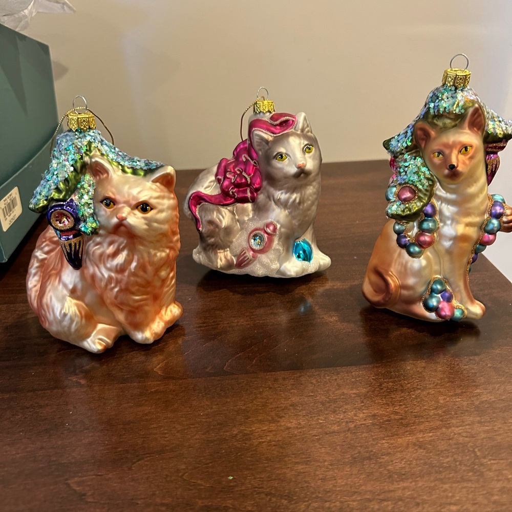 Gorgeous Cat Ornaments Christmas Decorations — Bundle of 3
